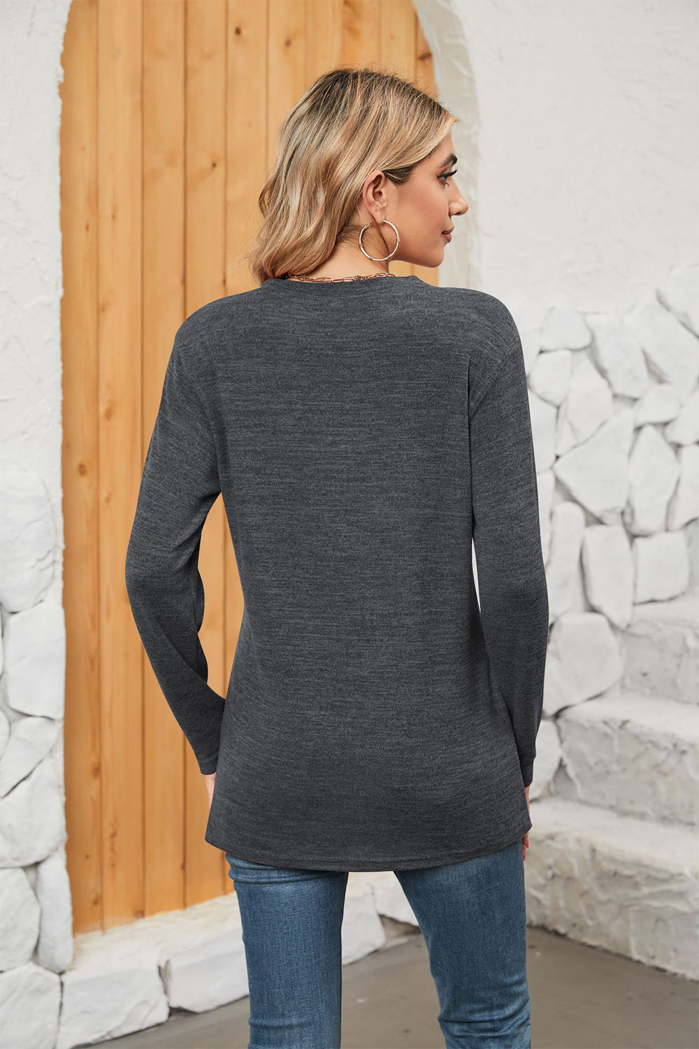 Notched Neck Long Sleeve T-shirt (9)