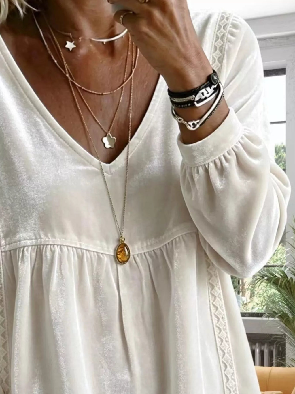 Full Size Velvet Lace Detail V-neck Blouse Plus (4)