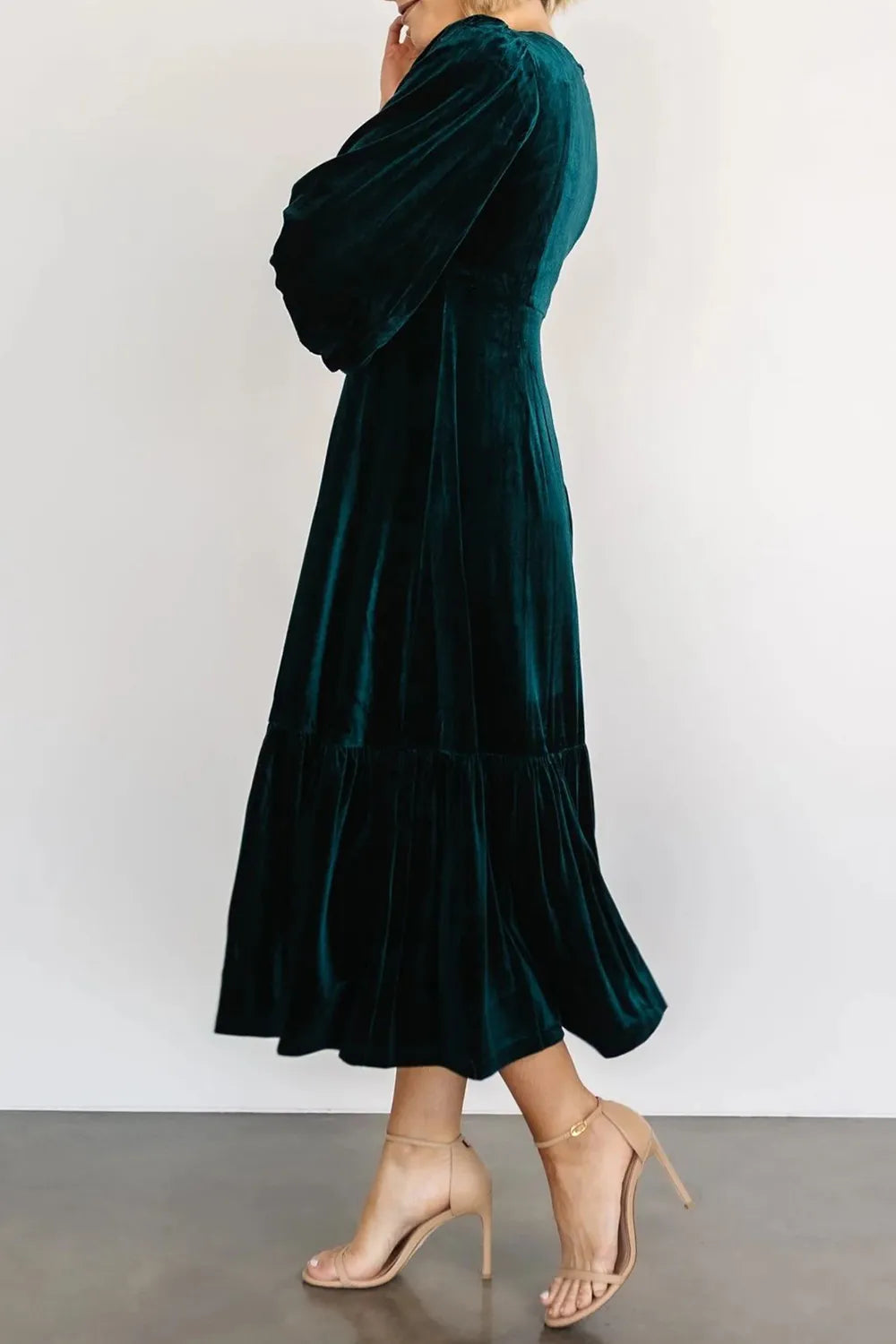 V-neck Long Sleeve Midi Velvet Dress (12)
