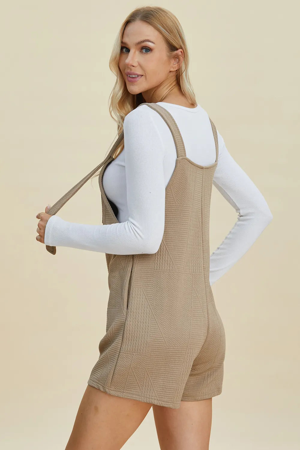 Full Size Texture Sleeveless Romper (12)