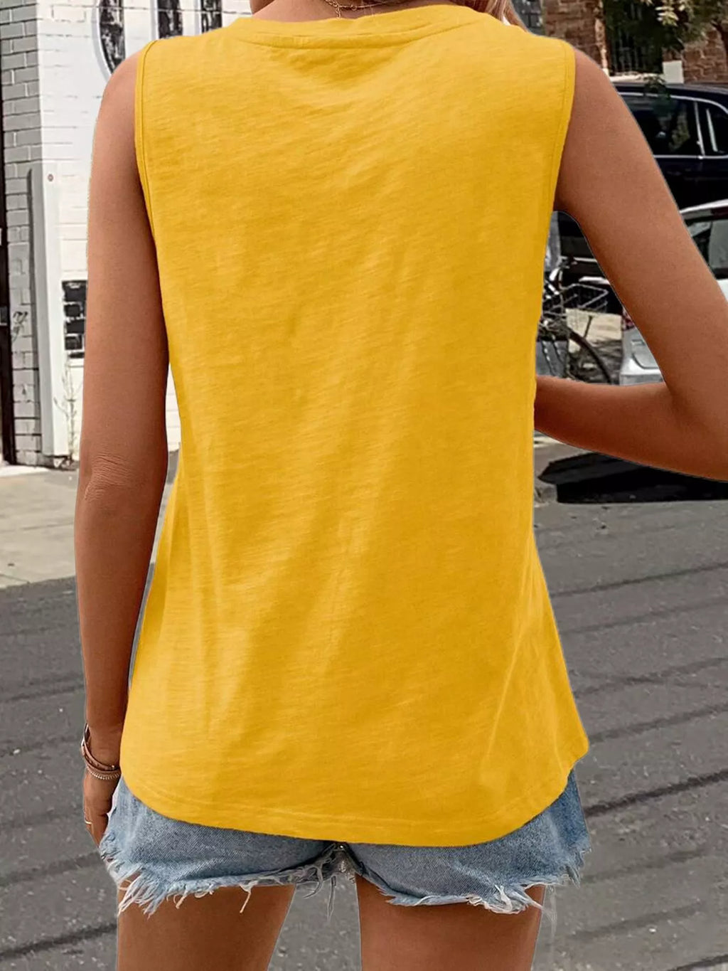 Casual V-neck Pocket Tank (13)