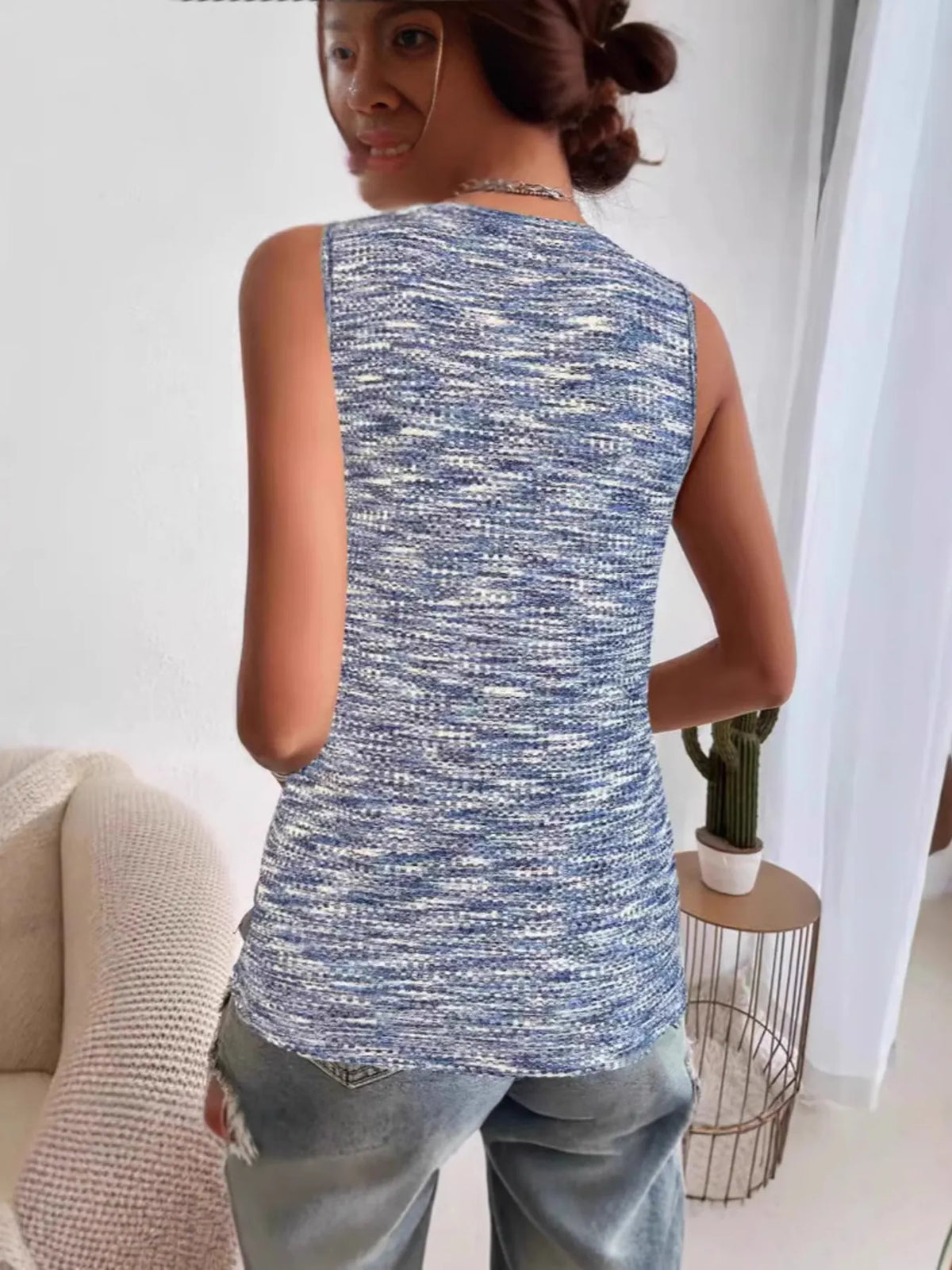 Full Size V-neck Tank Plus (3)