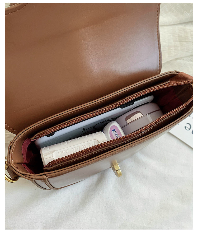Retro Shoulder Bag photo 1