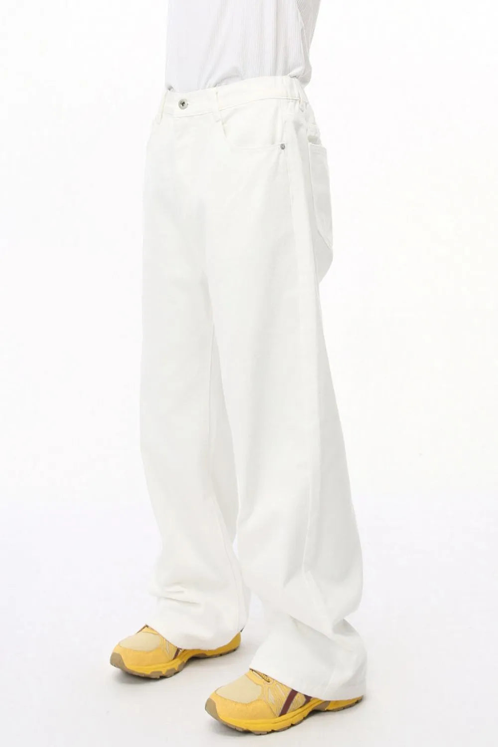 Wide Leg Jeans Pockets (4)