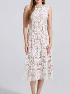 Pearl Neckline Sleeveless Lace Dress (4)