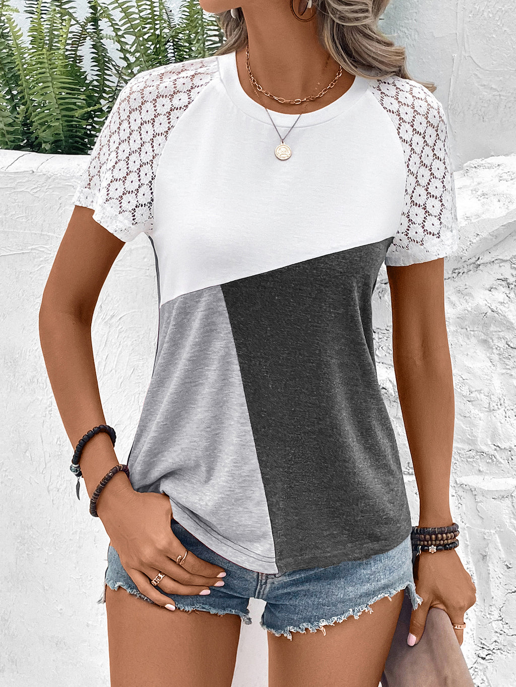 Block Raglan Sleeve Round Neck Tee (4)