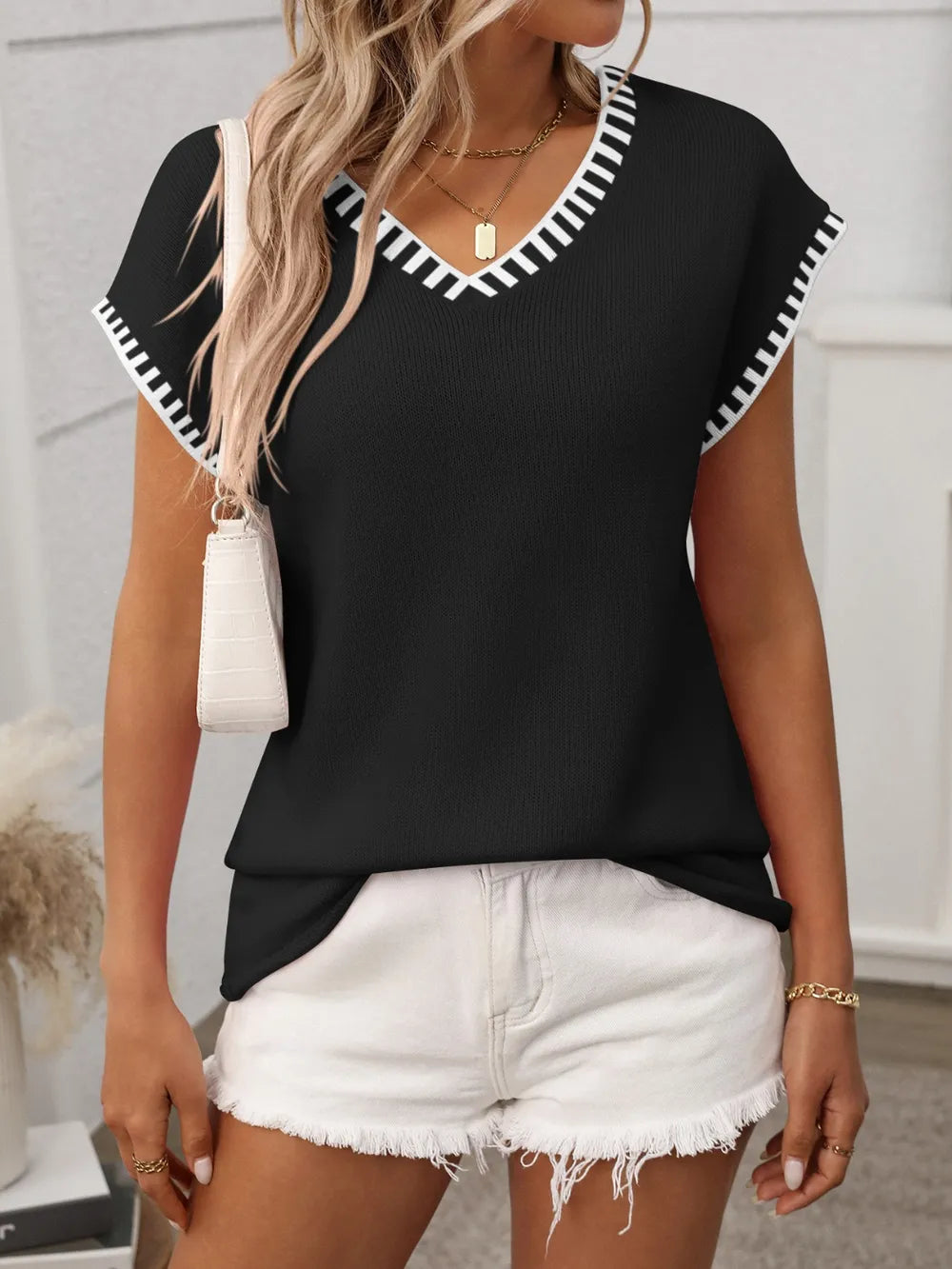 Contrast Trim V-neck Short Sleeve Knit Top (13)