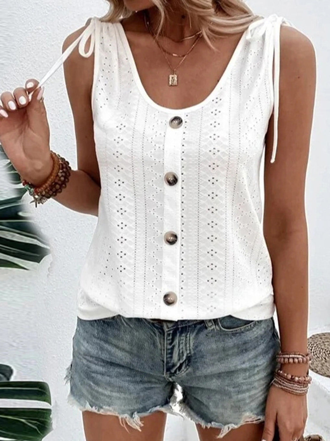 Full Size Scoop Neck Sleeveless Tank Top (7)