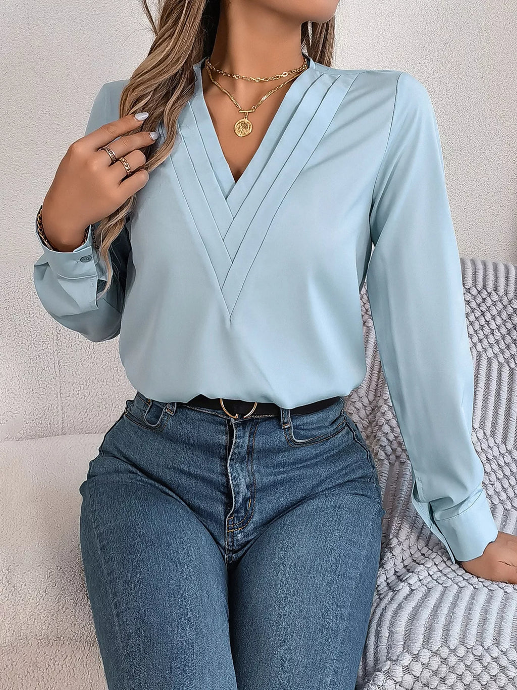 Layered V-neck Long Sleeve Blouse (5)