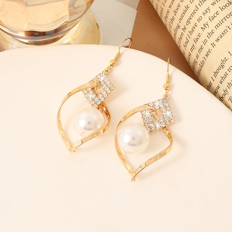 Women's Fashionable Temperamental All-match Earrings (2)