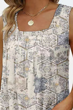 Printed Square Neck Curved Hem Tank (9)