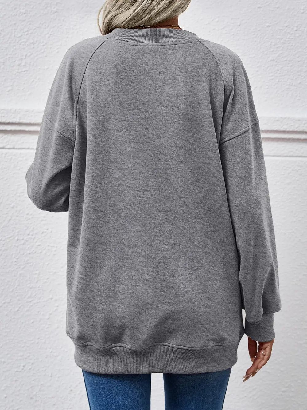 Round Neck Drop Shoulder Long Sleeve Sweatshirt (9)