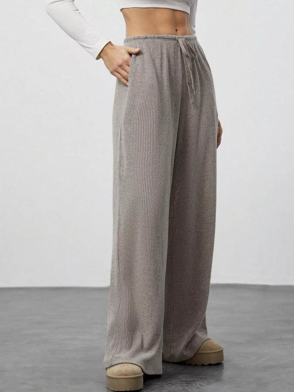 Relaxed Fit Wide Leg Pants (6)