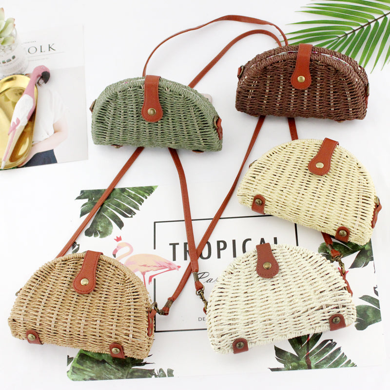 Semicircular Mini Straw Bag photo 4
