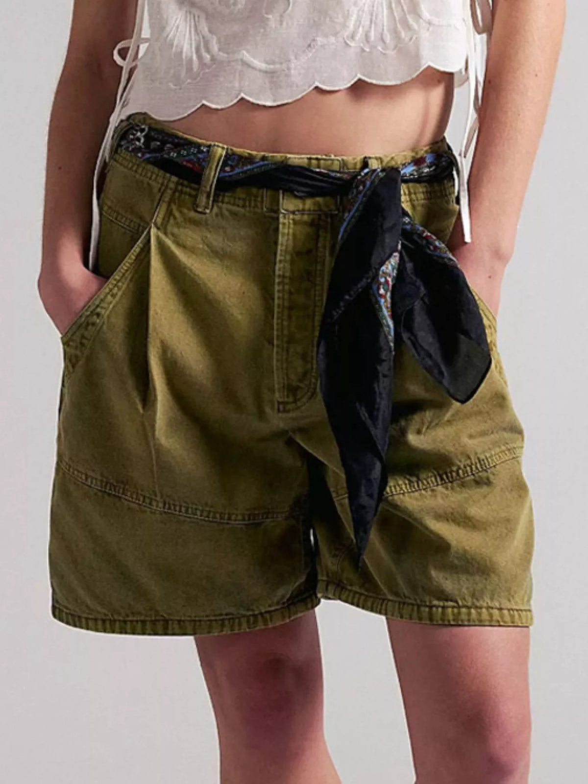 High-waisted Denim Shorts (7)