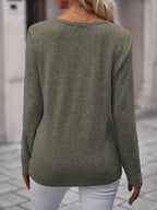 Round Neck Buttoned Long Sleeve T-shirt (9)