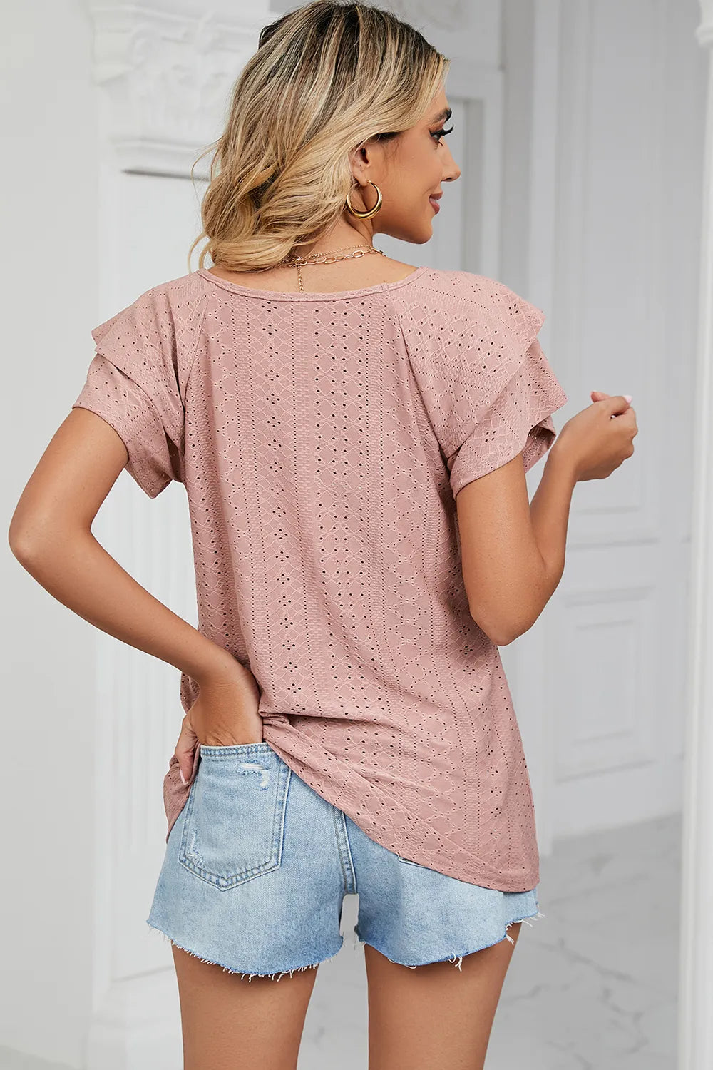 Eyelet V-neck Short Sleeve T-shirt (21)