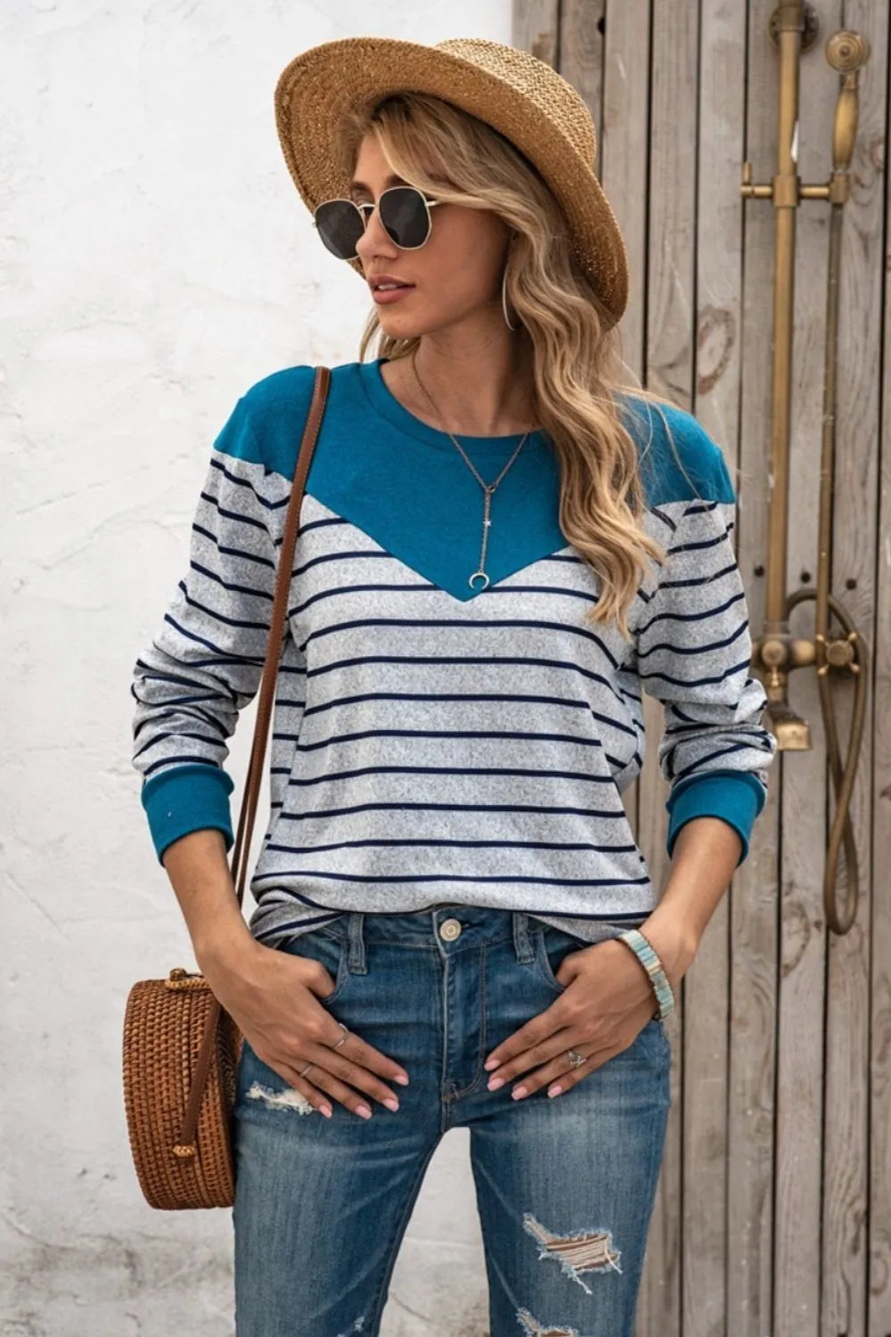 Striped Round Neck Long Sleeve T-shirt (25)