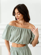 Off-shoulder Cropped Top Shorts Set (2)