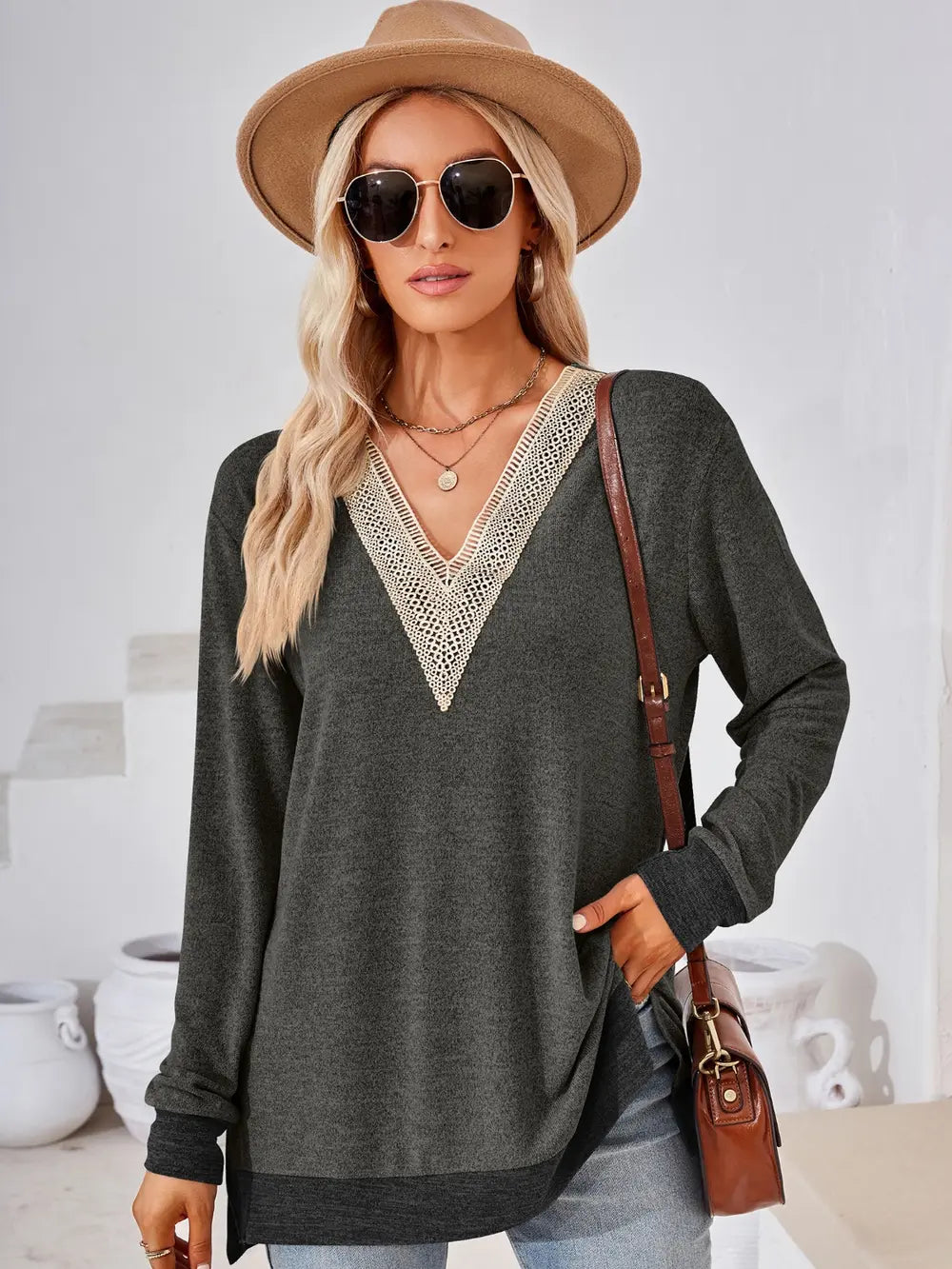 Crochet Contrast V-neck Long Sleeve Slit T-shirt (26)