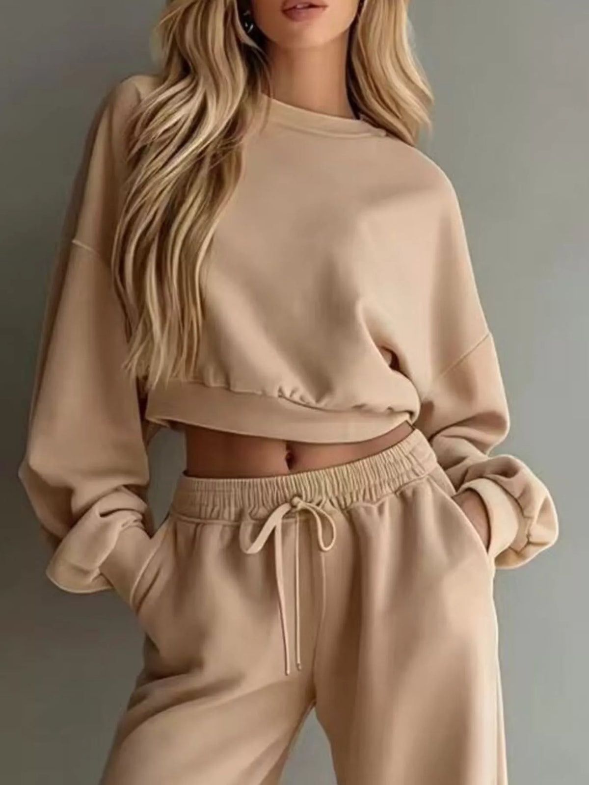 Round Neck Cropped Sweatshirt Wide-leg Pants (14)