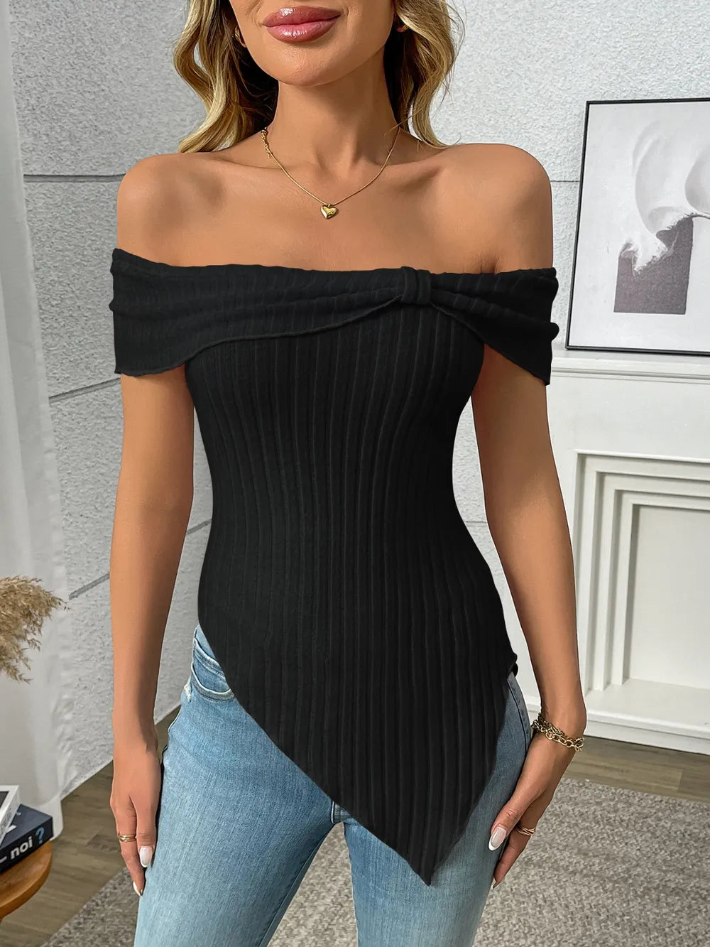 Ribbed Off-shoulder Asymmetrical Hem T-shirt (8)