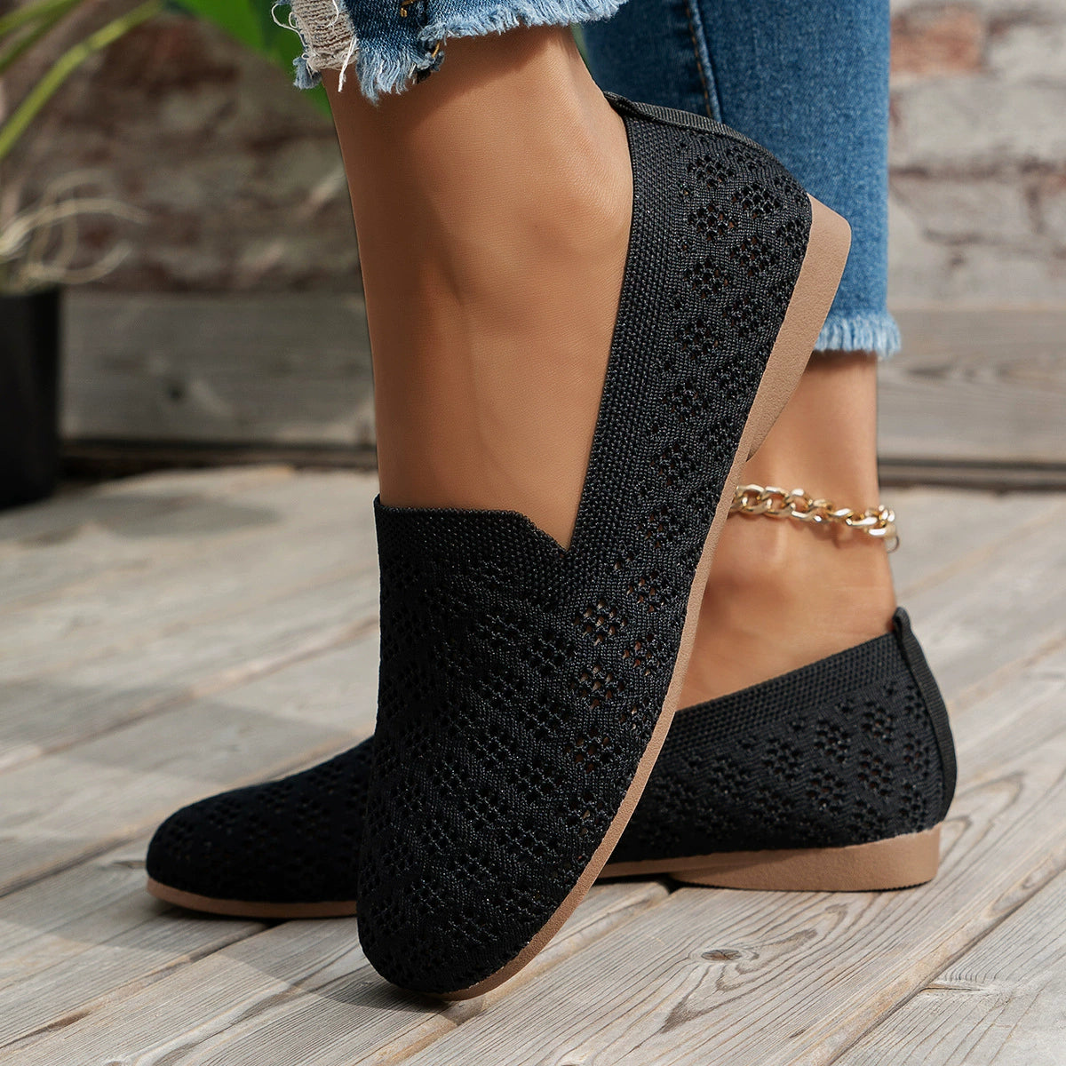 Mesh Round Toe Flat Slip-ons
