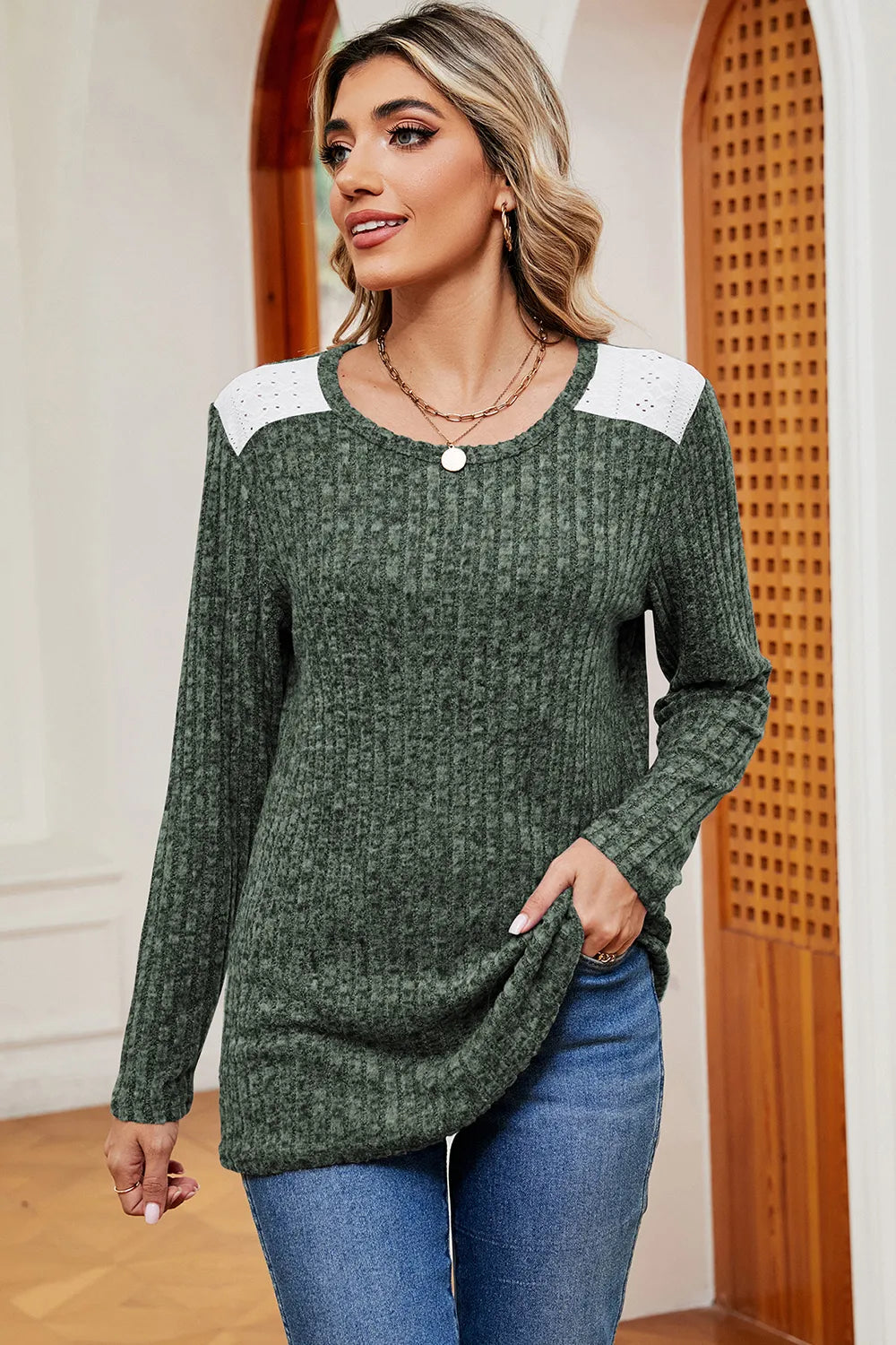 Eyelet Ribbed Round Neck Long Sleeve T-shirt (3)