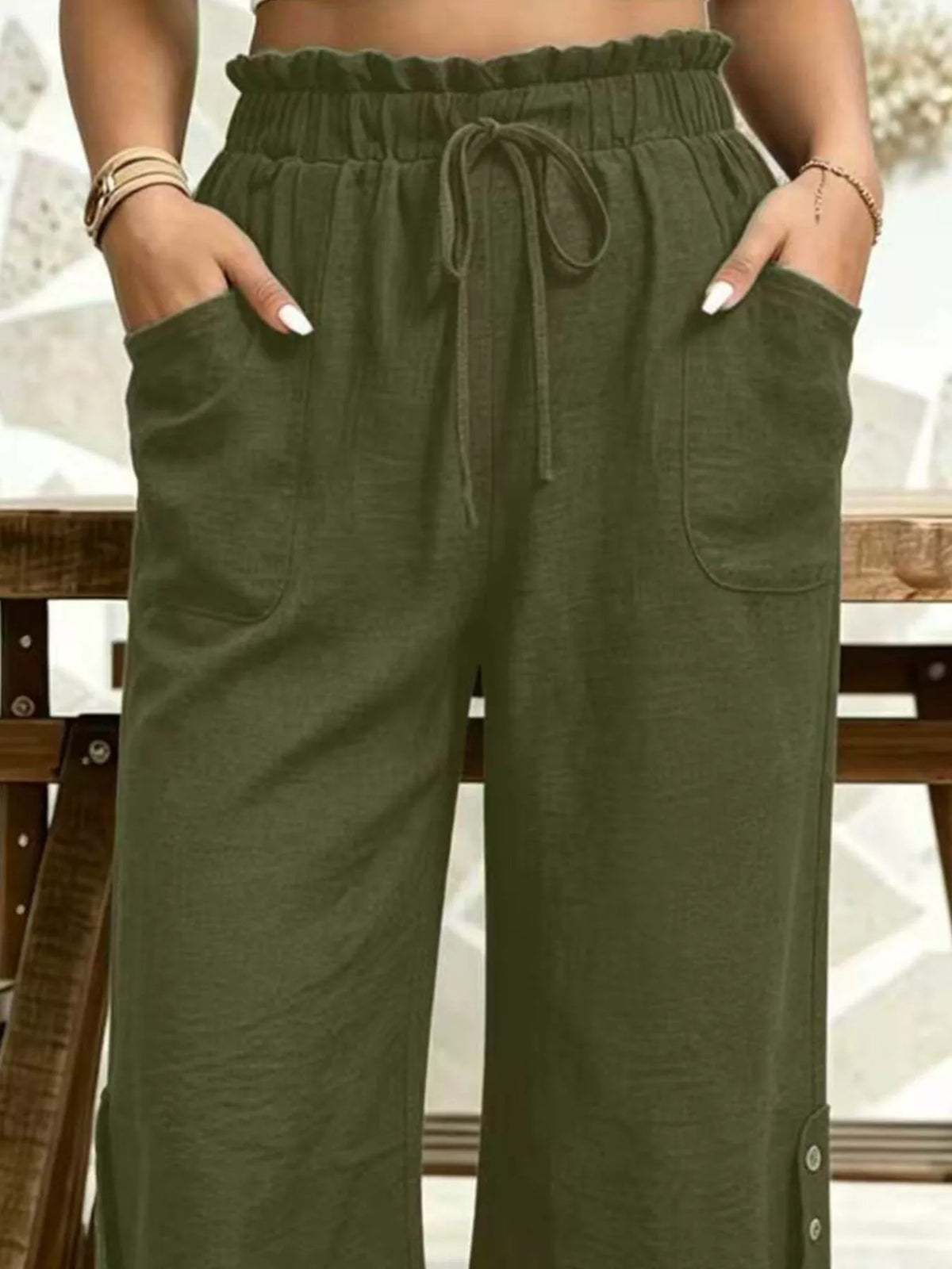 High-waisted Drawstring Capris (23)