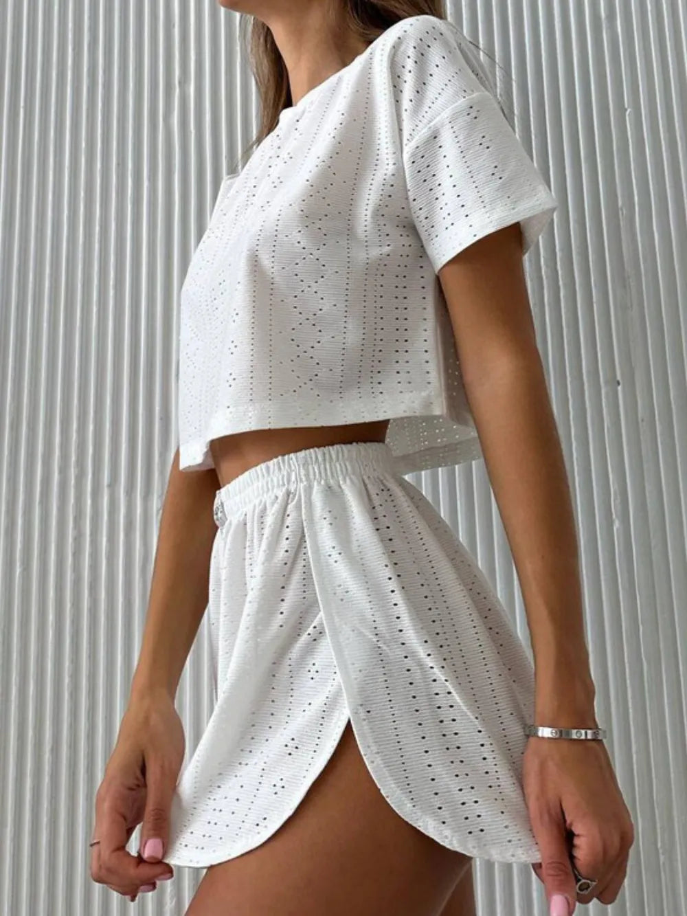Eyelet Round Neck Top Shorts Set (3)
