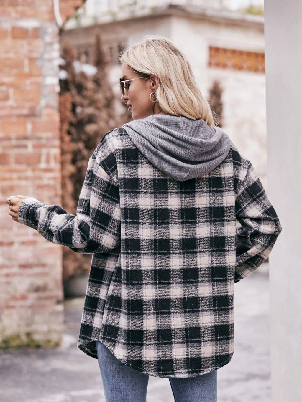 Oversized Plaid Button Up Shacket (5)