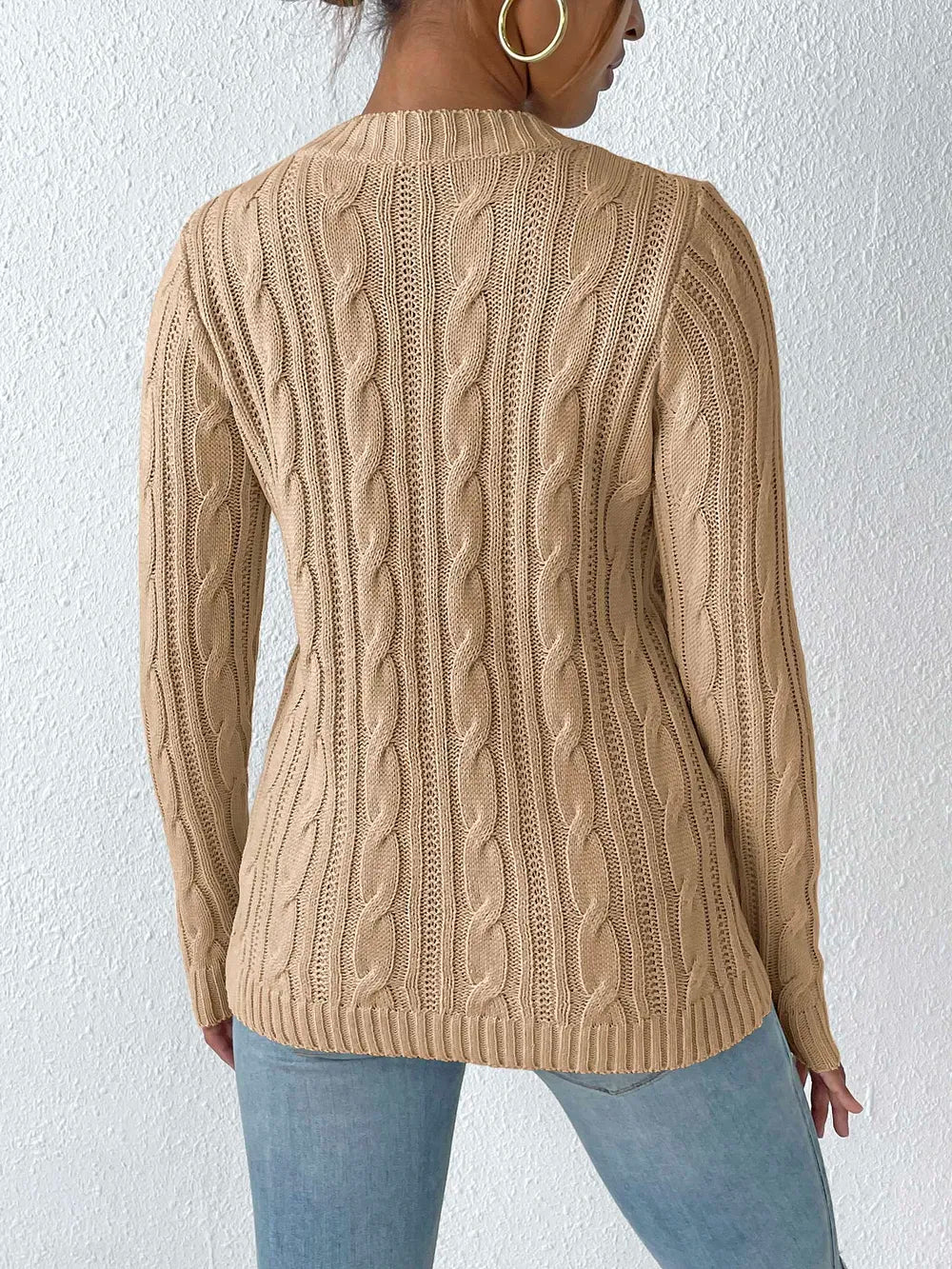 Cable-knit Round Neck Sweater (11)