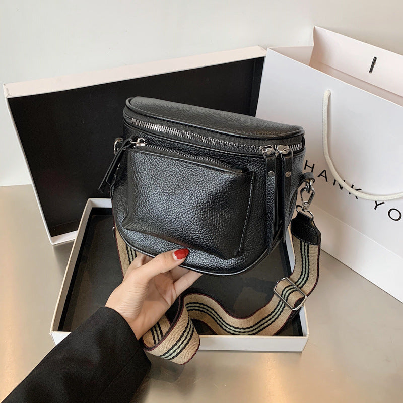 One Shoulder Crossbody Soft Leather Casual Saddle Bag photo 2