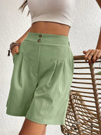 Pocketed Half Elastic Waist Shorts (20)