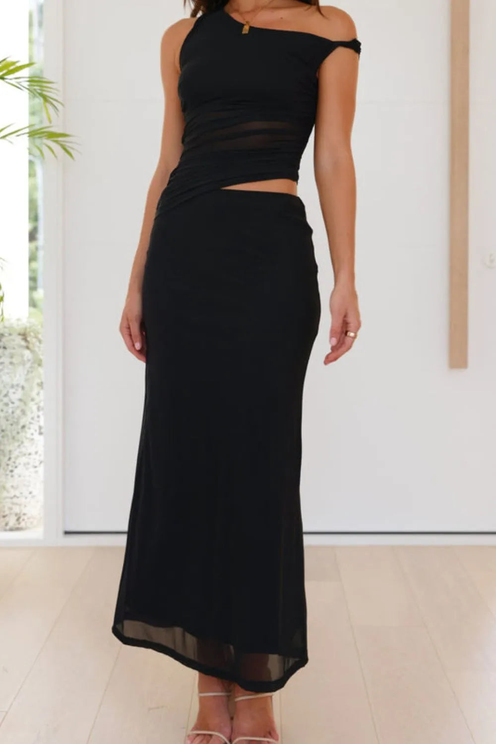 Asymmetrical Cutout Sleeveless Dress (22)