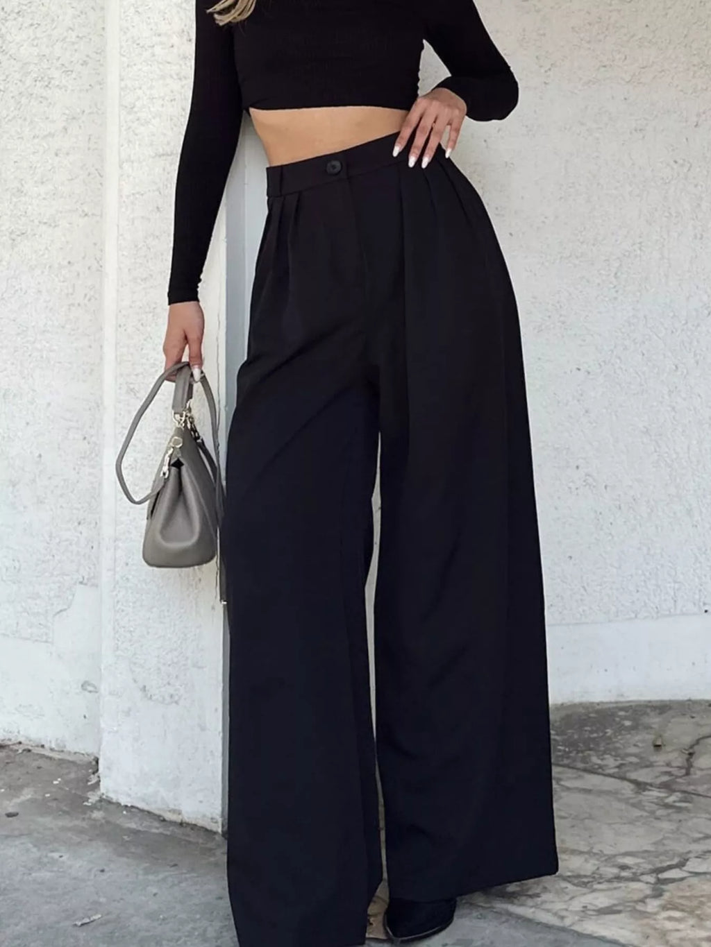 High-waisted Pleated Wide-leg Pants (2)