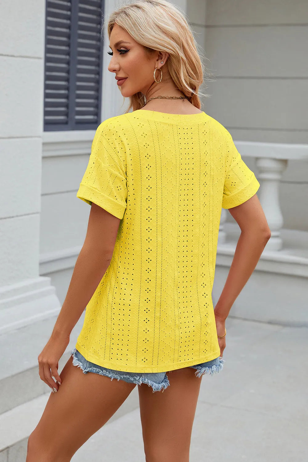 Eyelet V-neck Short Sleeve T-shirt (2)