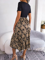 Printed Round Neck Pleated Dress (2)