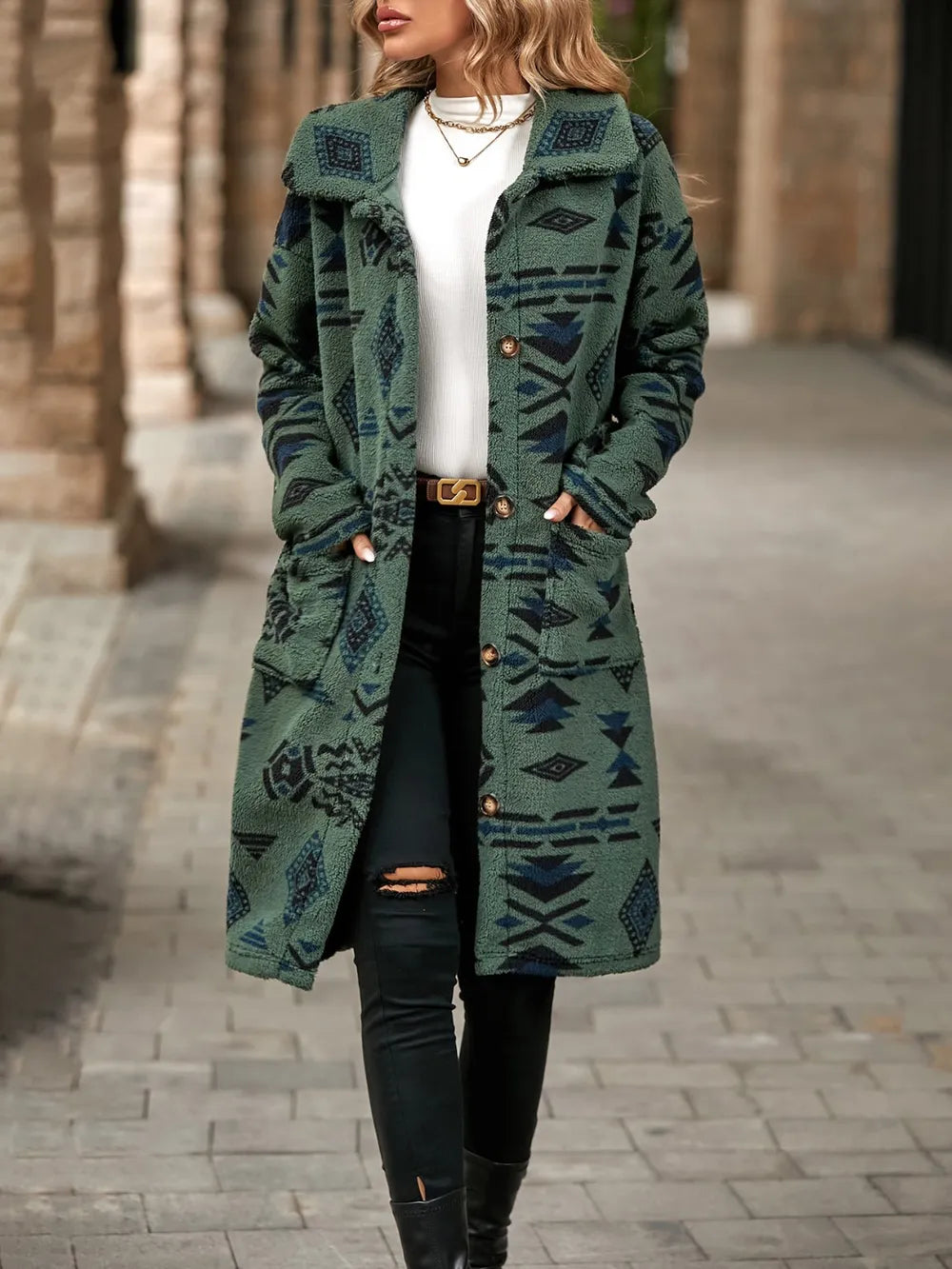 Geometric Pocketed Dropped Shoulder Coat (10)