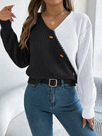 Two-tone V-neck Long Sleeve Sweater (9)
