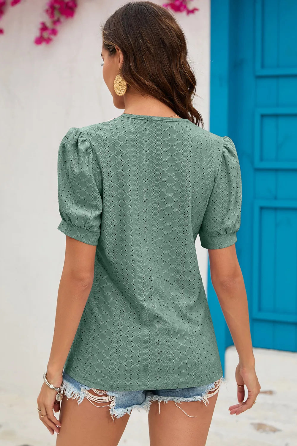 Eyelet V-neck Short Sleeve T-shirt (14)