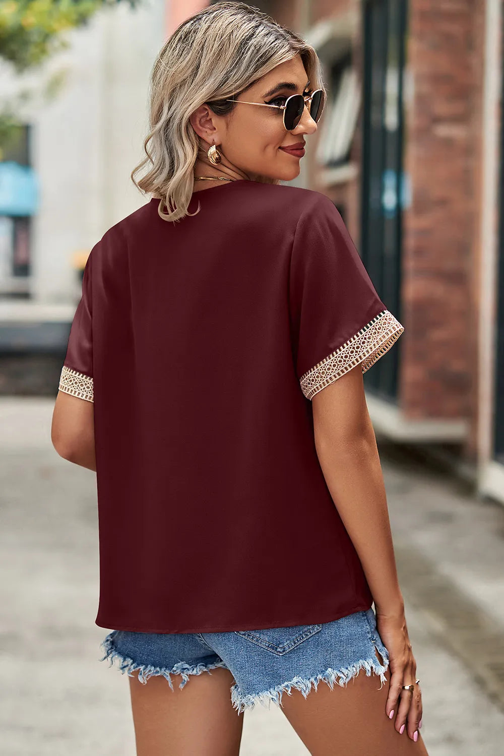 Openwork V-neck Short Sleeve T-shirt (2)
