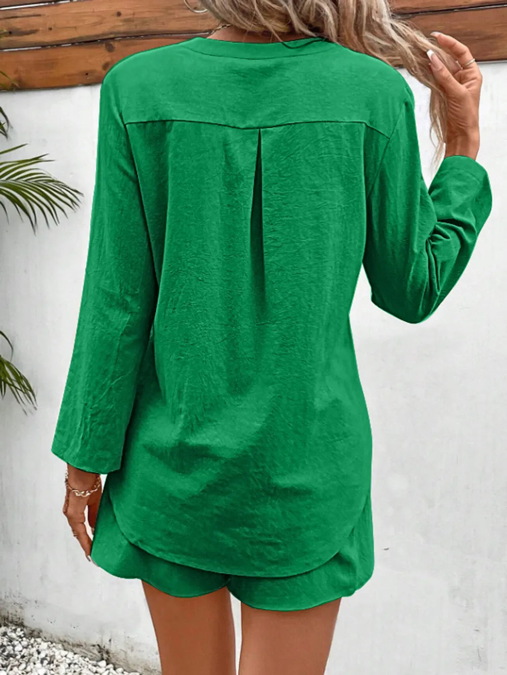 Notched Long Sleeve Top Shorts Set (8)