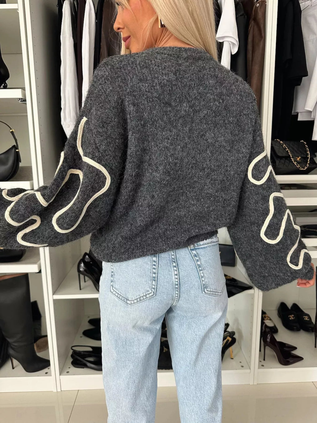 Abstract Pattern Oversized Round Neck Sweater (12)