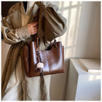 Large-capacity Versatile Shoulder Bag Commuters photo 2
