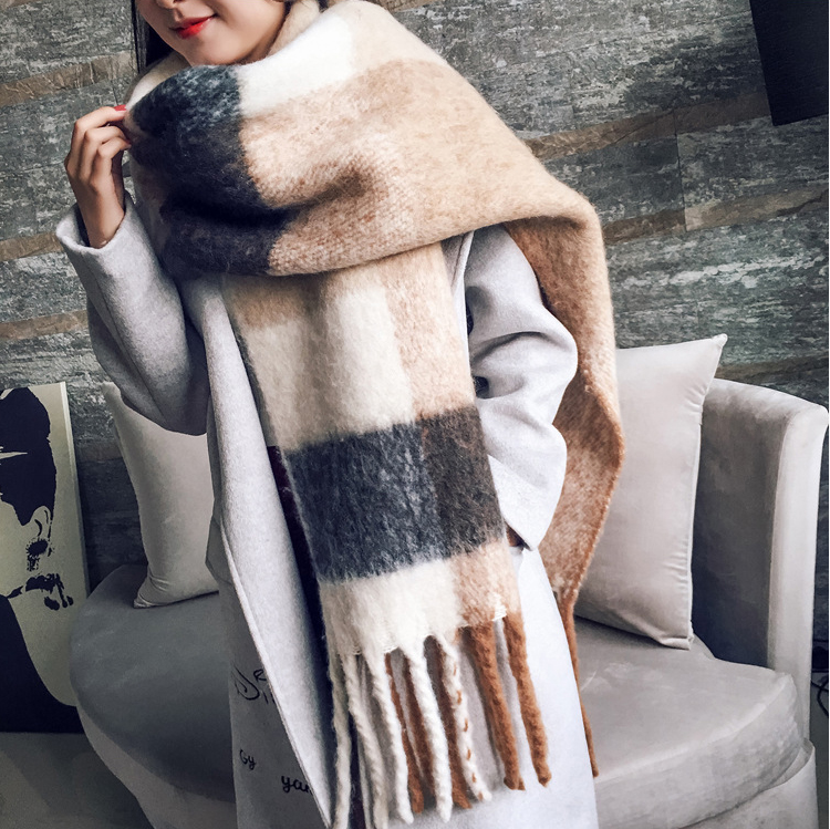 Cashmere-inspired Scarf photo 1