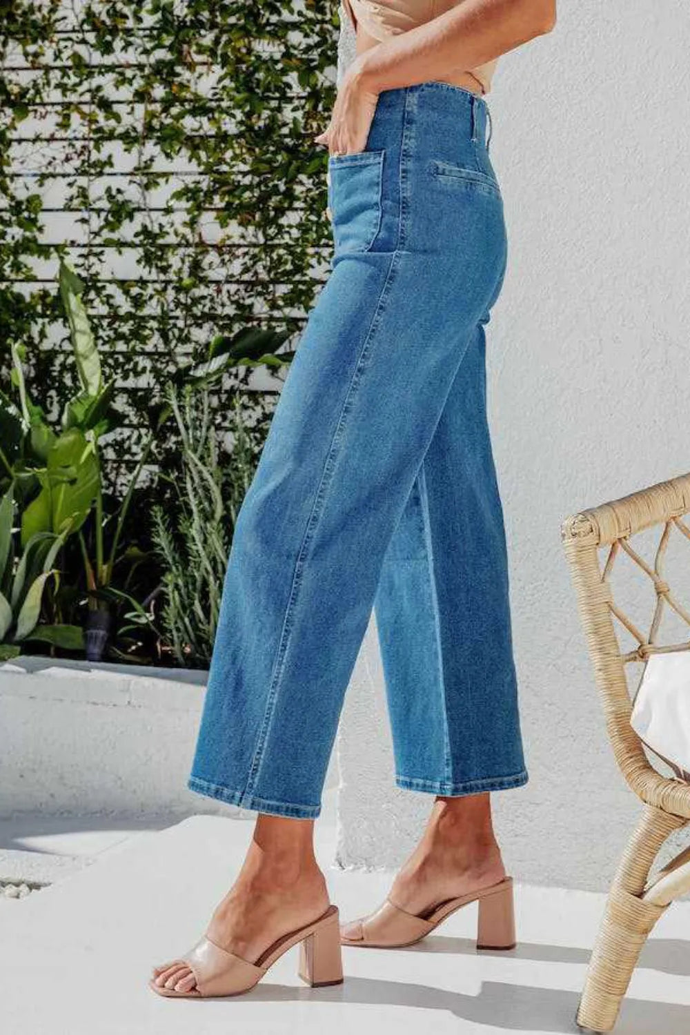 Button Fly Cropped Wide Leg Jeans (6)