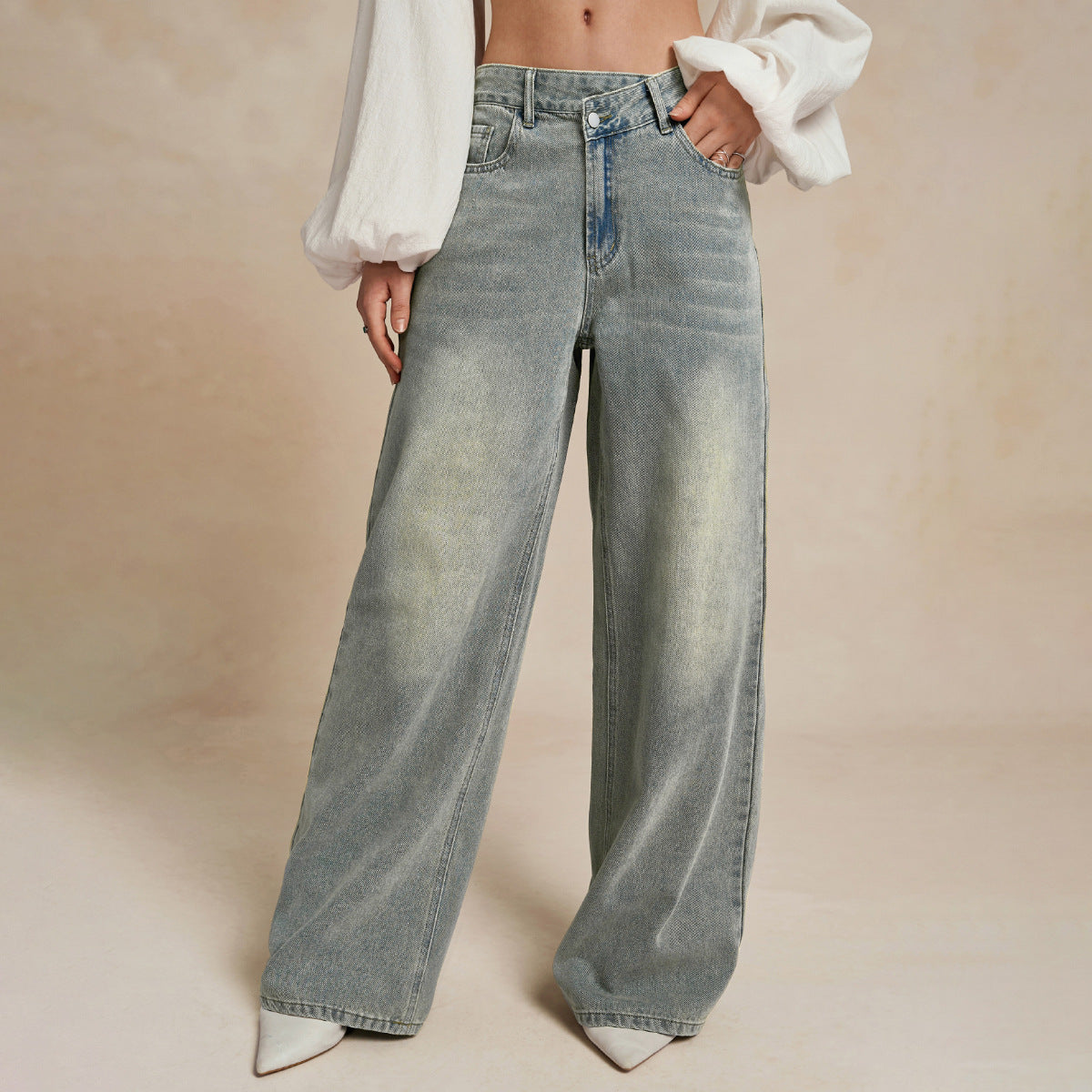 Loose Slightly Flared Street-style Trousers photo 1
