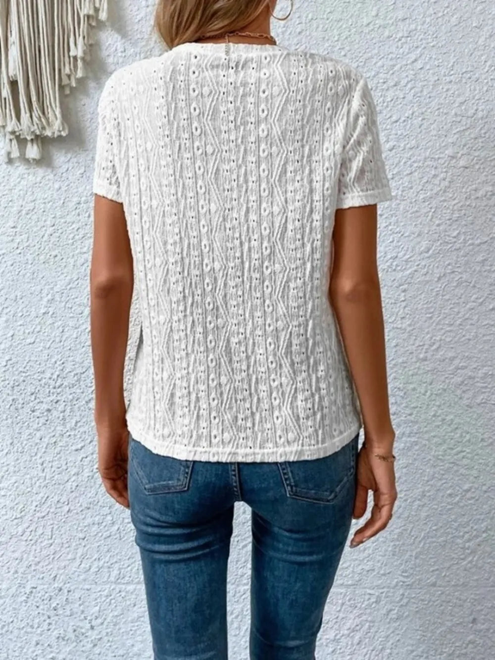 Eyelet Round Neck Short Sleeve T-shirt (3)