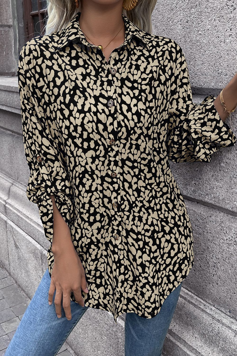 Leopard Roll-tap Sleeve Shirt (8)